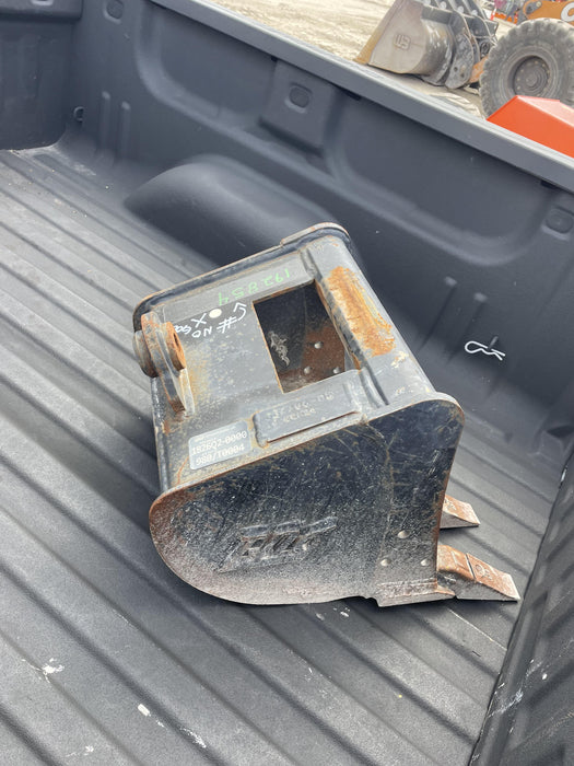 2013 WERK-BRAU 18" Bucket - Werk-Brau