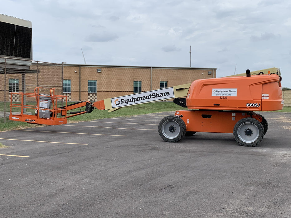 2019 JLG 660SJ