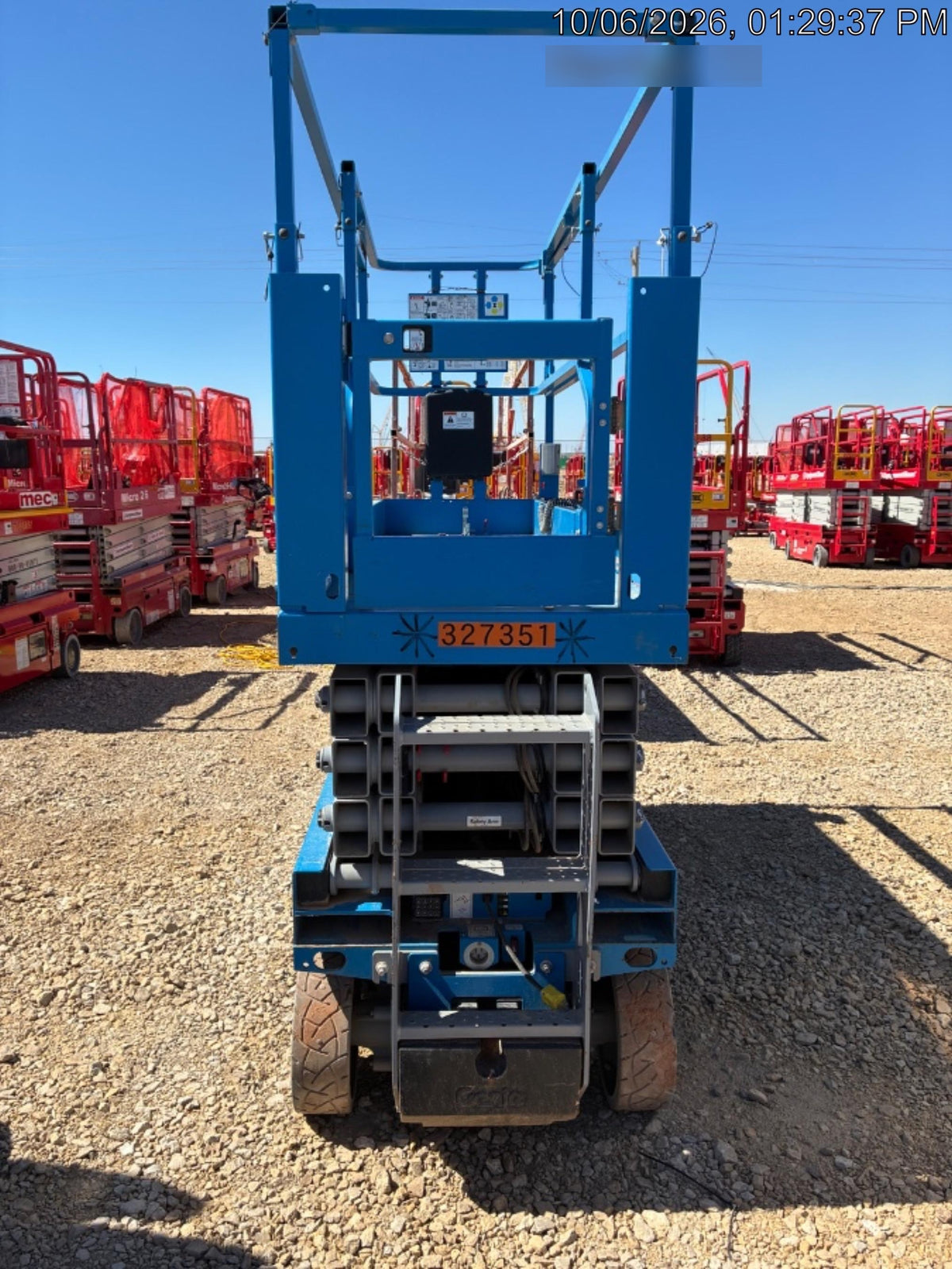 2023 GENIE GS-2632