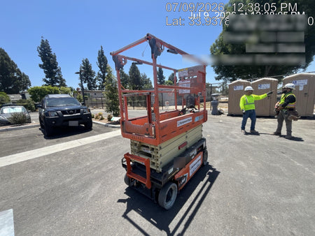 2022 JLG ES1932