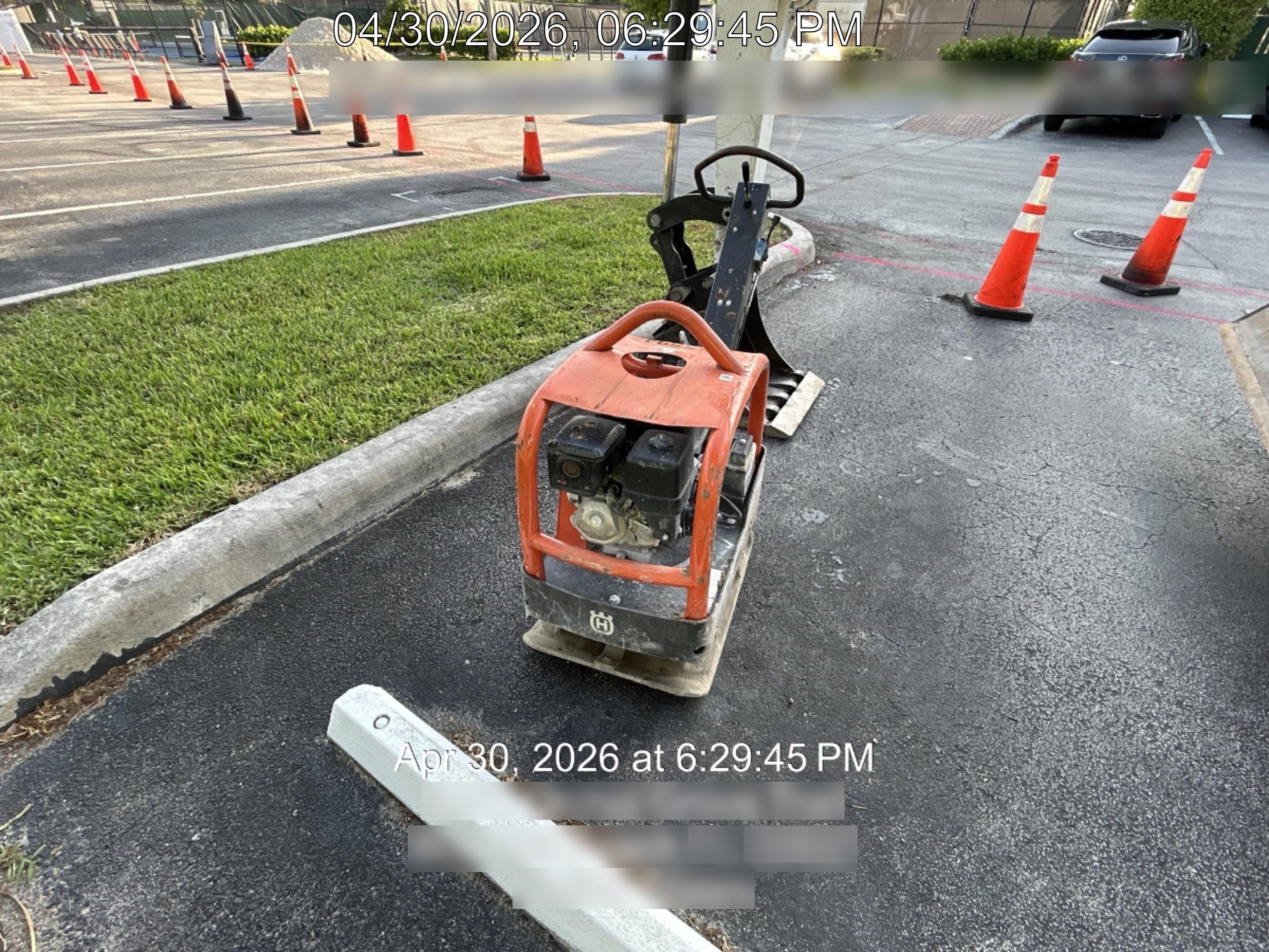 2024 HUSQVARNA LG300