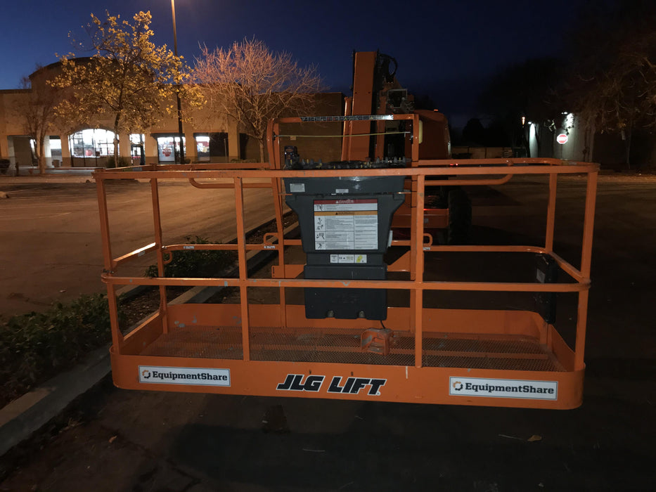 2019 JLG 460SJ