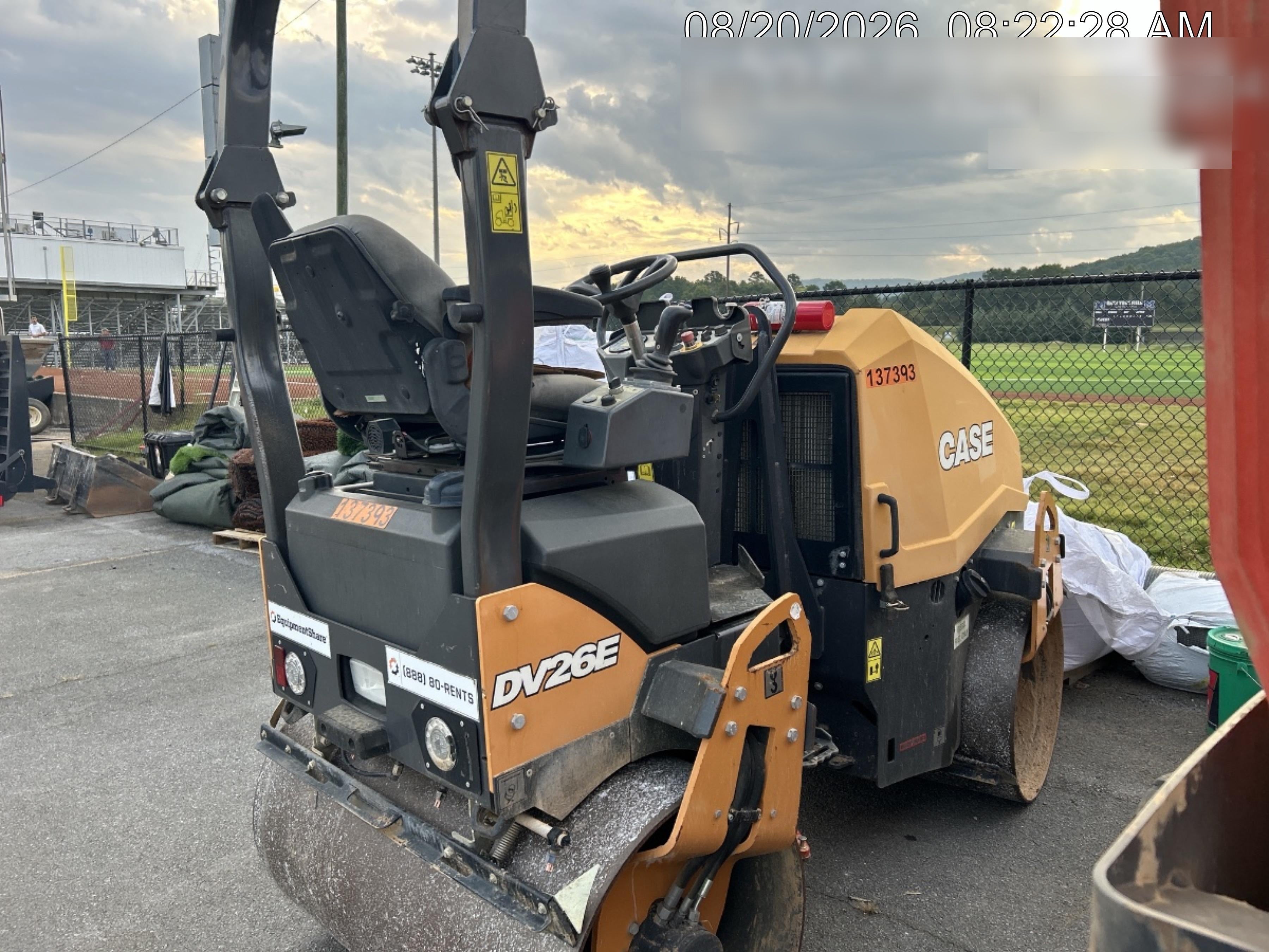 2021 CASE DV26E
