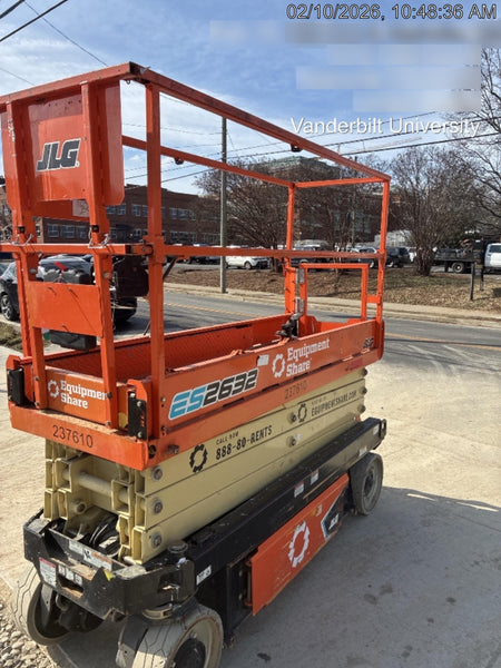 2022 JLG ES2632