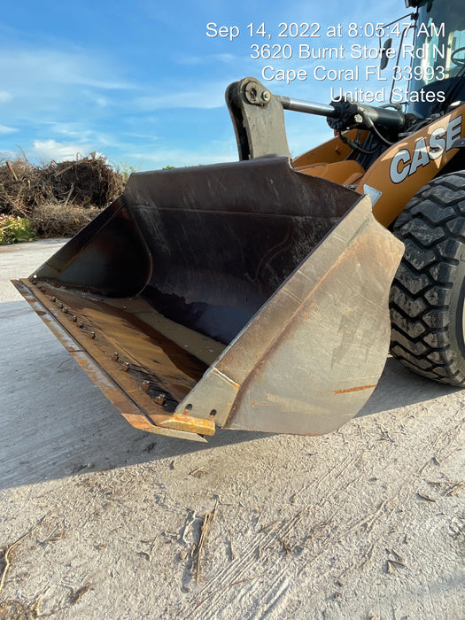 2018 Case 821G CLOSED CAB, 1 FUNCTION, JRB 418 STYLE HYD COUPLER