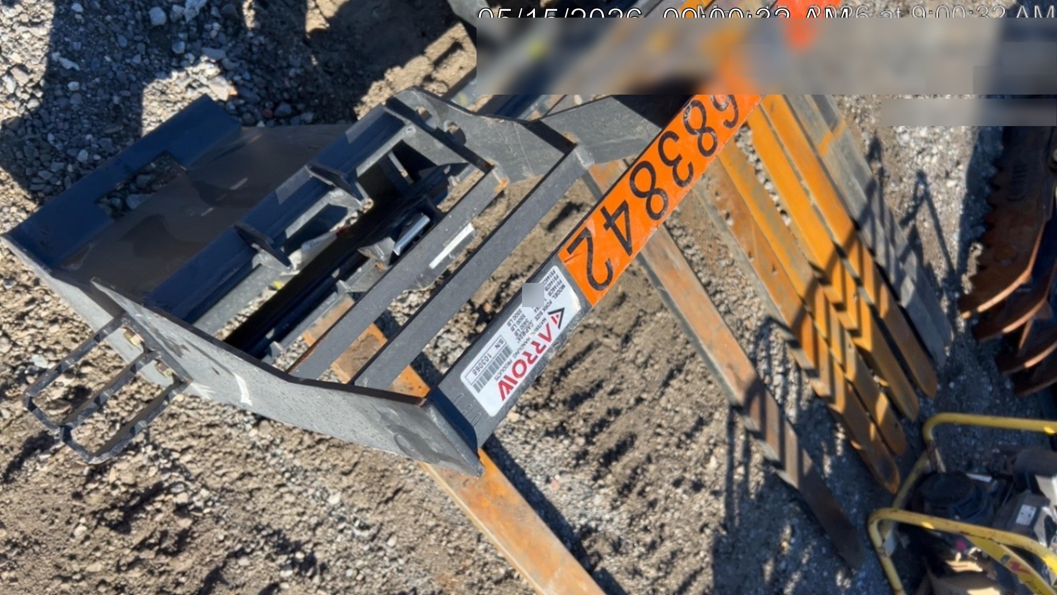 2026 ARROW MATERIAL HANDLING 72" Pallet Forks - Arrow