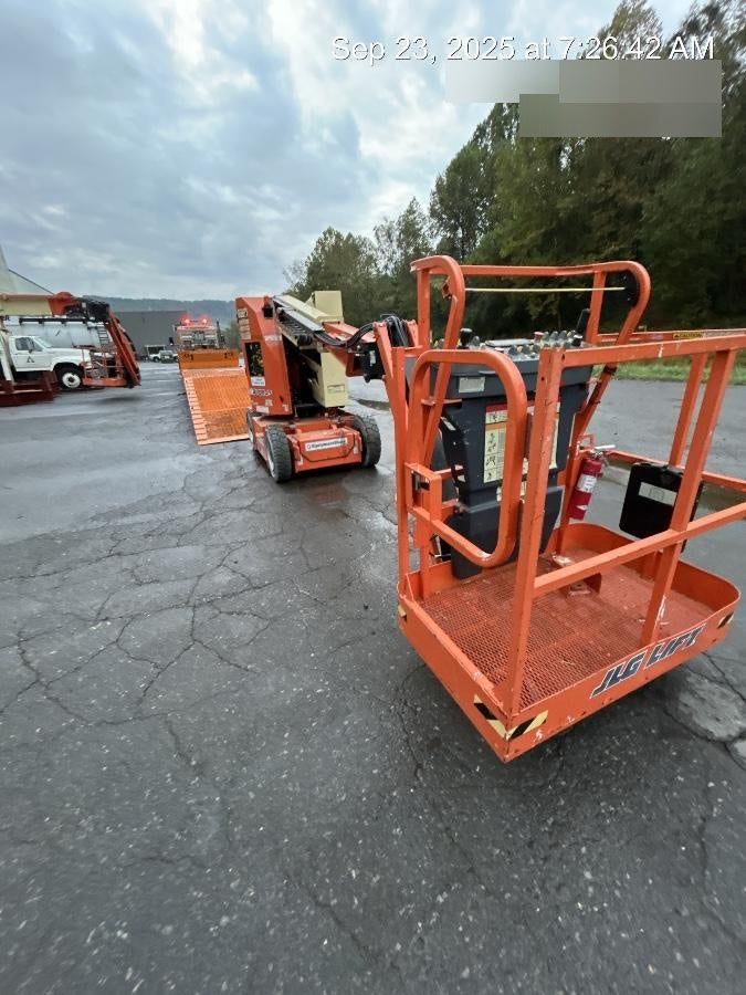 2022 JLG E300AJP