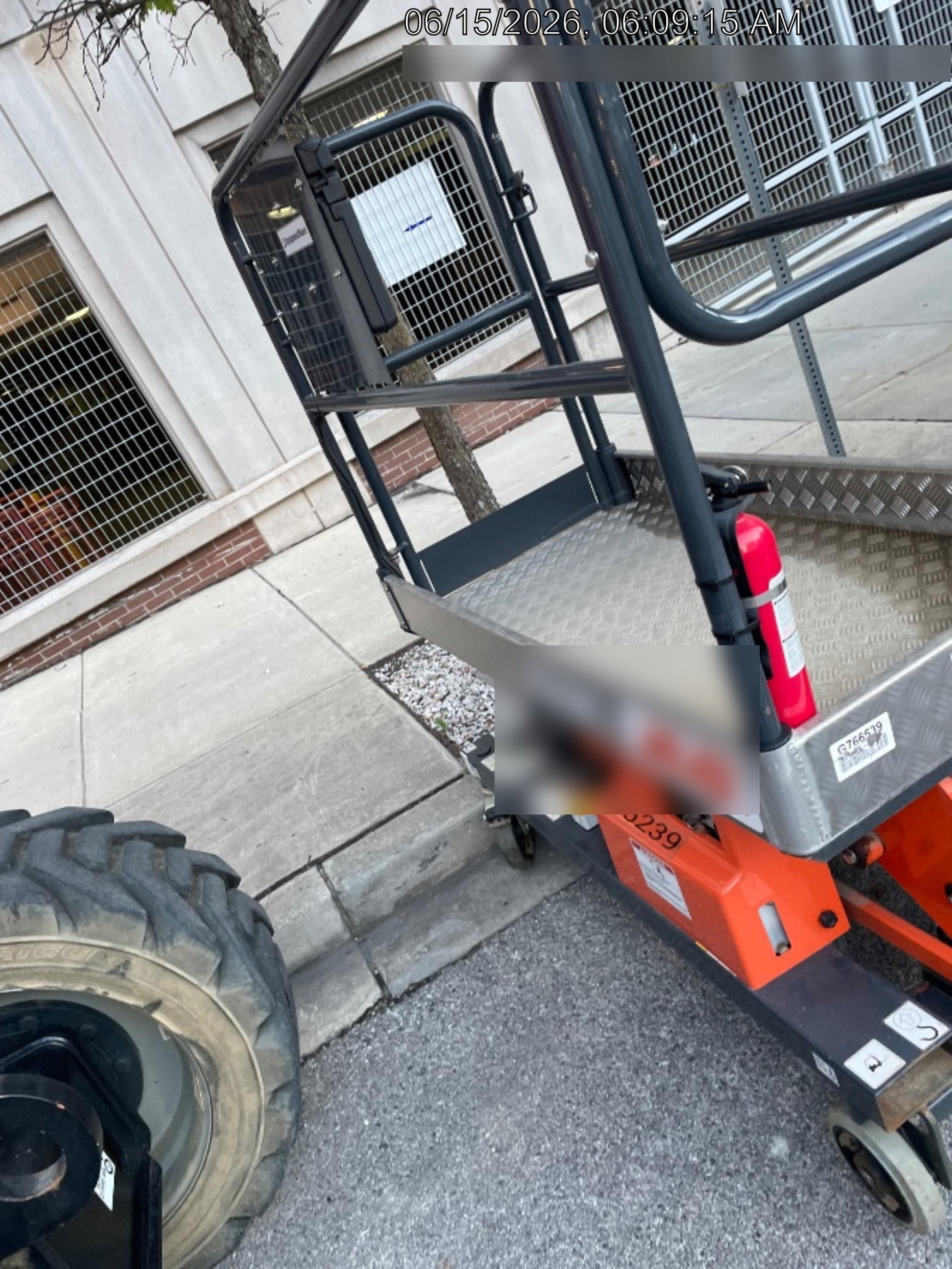 2023 JLG 1030P