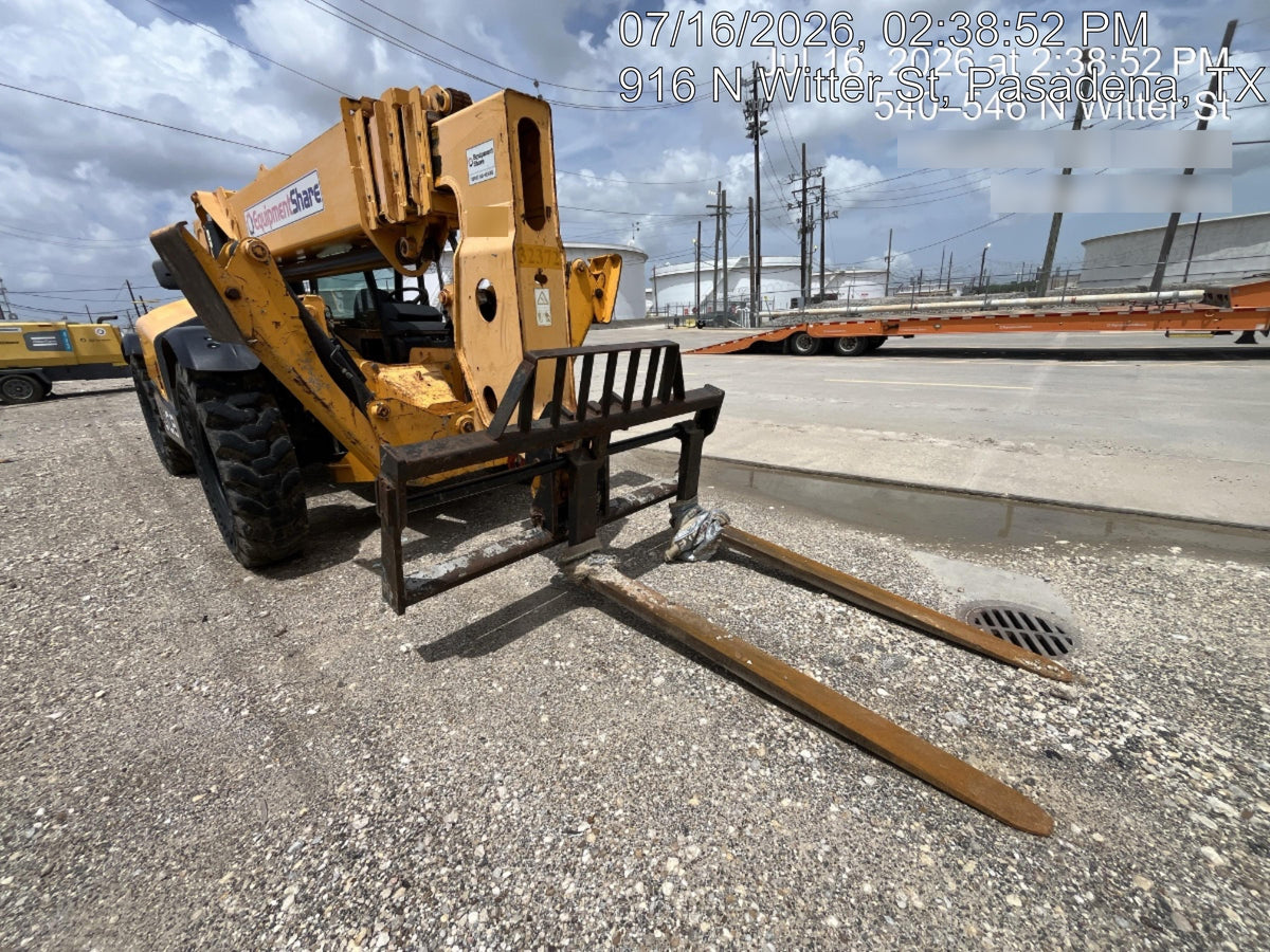 2019 JCB 510-56 Open ROPS, 74 HP, Solid Tires, Worklights, Beacon, Aux Hydraulics, Lifting Eye 72" Carriage/60" Forks
