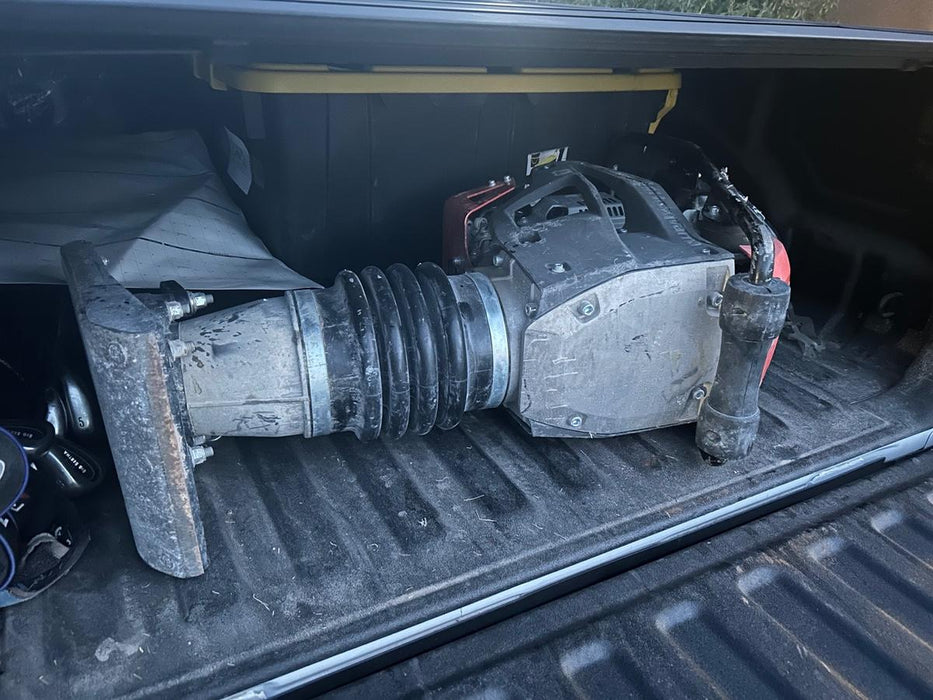 2024 HUSQVARNA LT6005