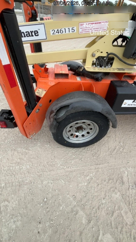 2022 JLG T350