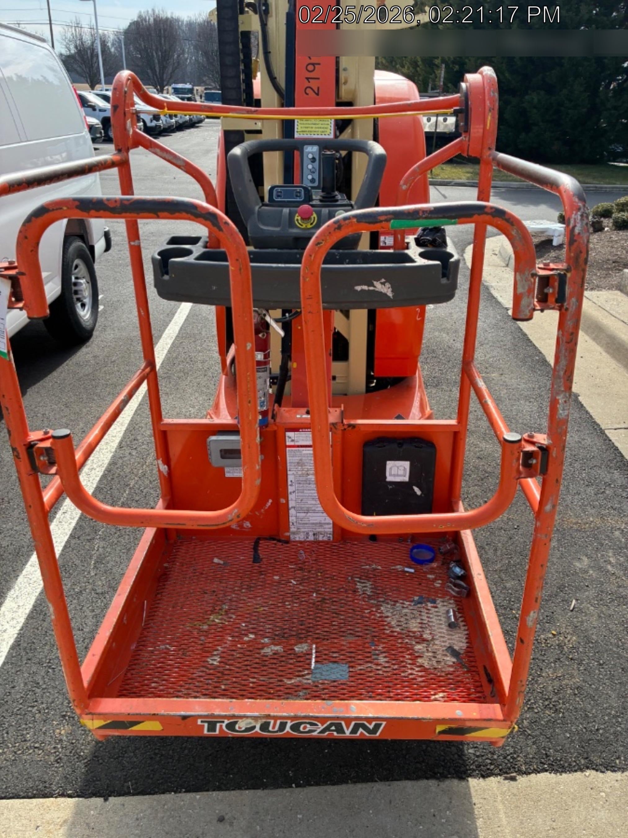2022 JLG 26E