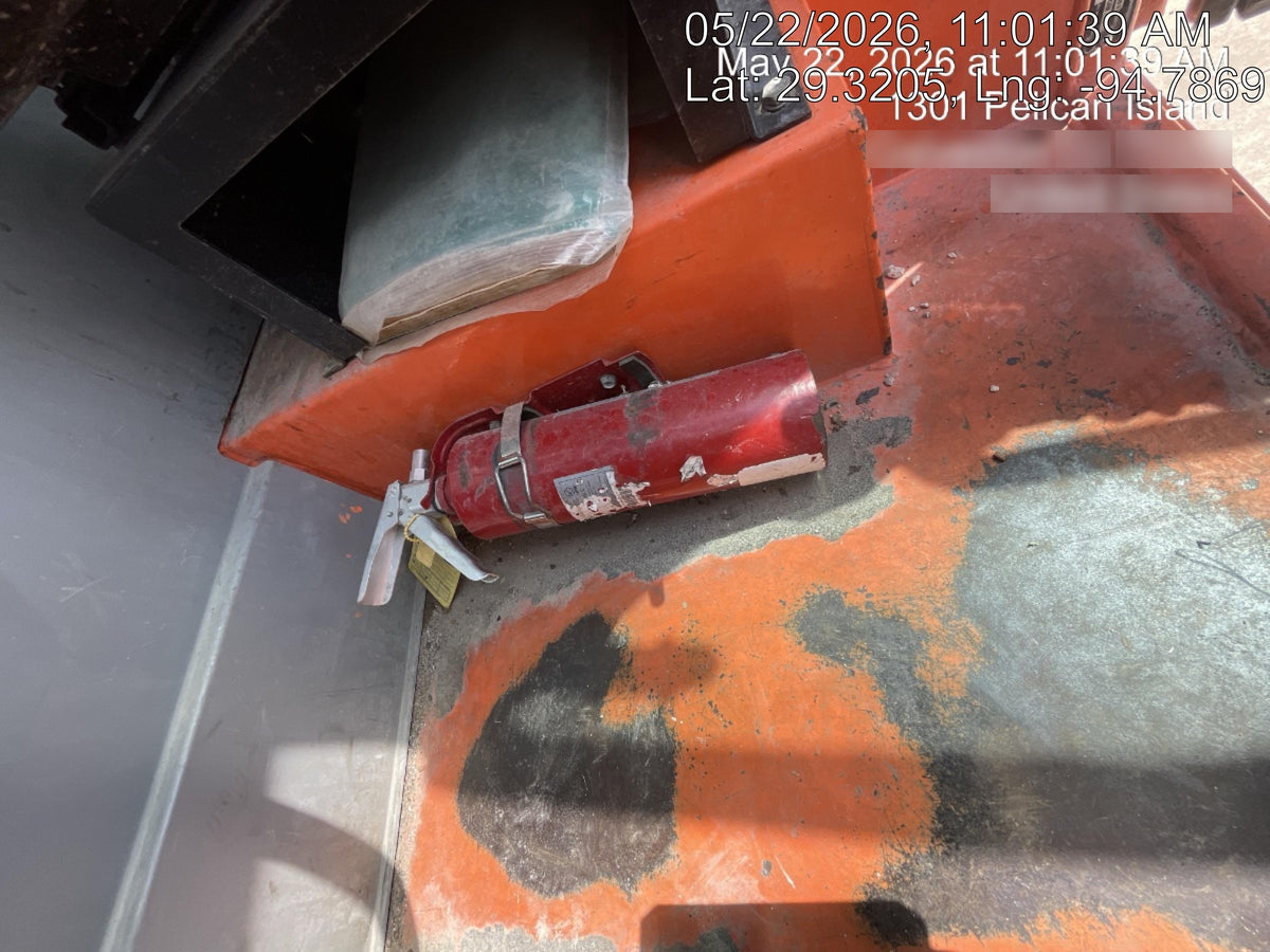 2019 JLG 1255 JLG 1255 T4F w/Full Cab, HVAC, Solid Tires, Work Lights/Beacon, 60" Carriage/Forks