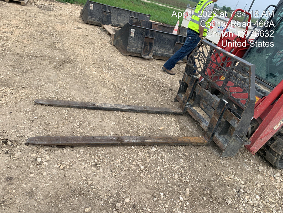 2020 EMKAY 48" Pallet Forks - Emkay