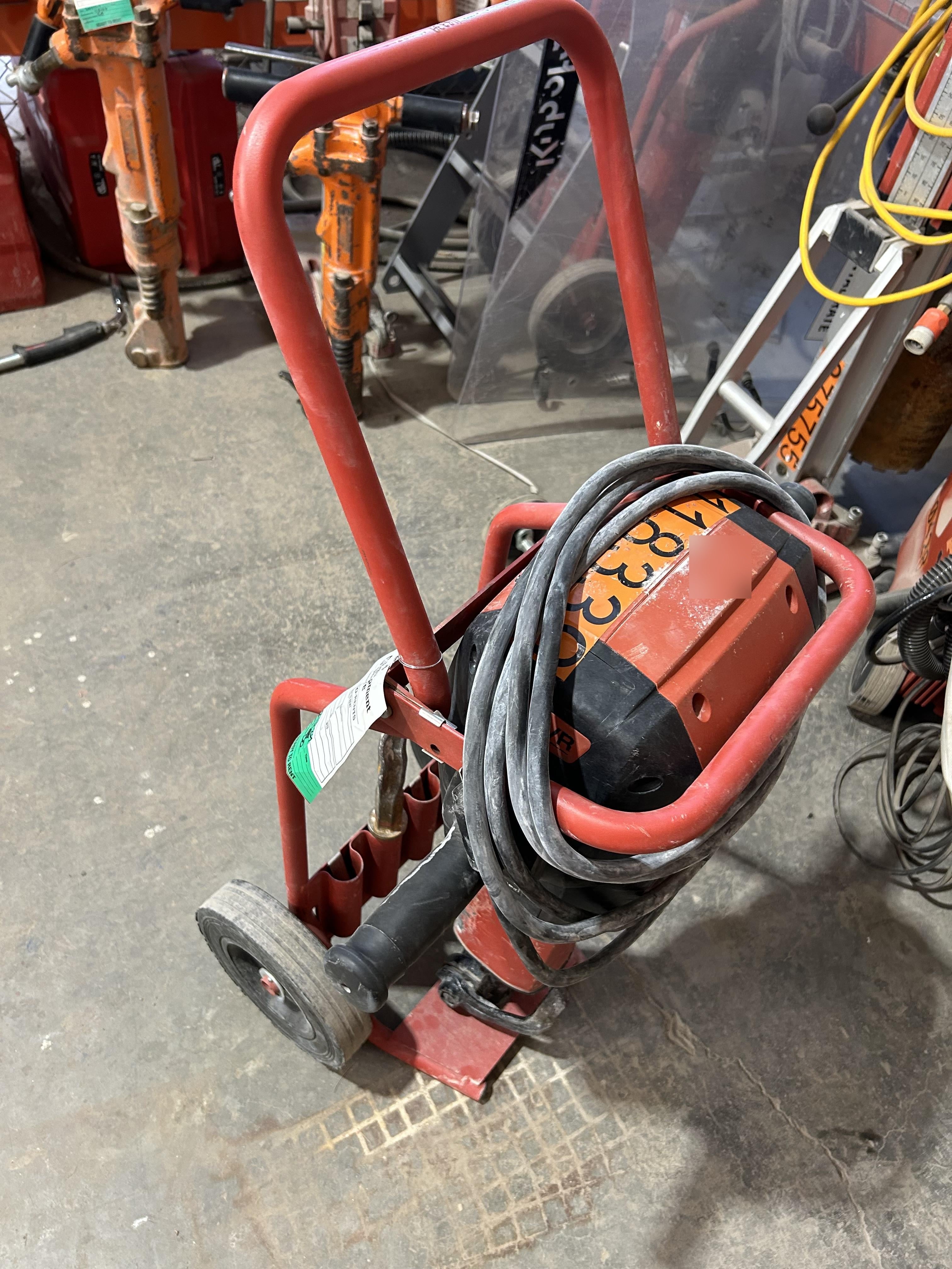 2020 HILTI TE 3000-AVR