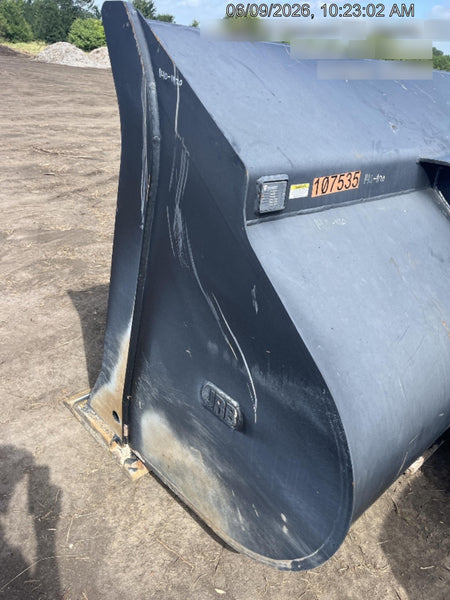 2022 CASE 821G