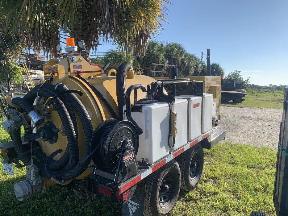 2021 VAC-TRON LP573XDT