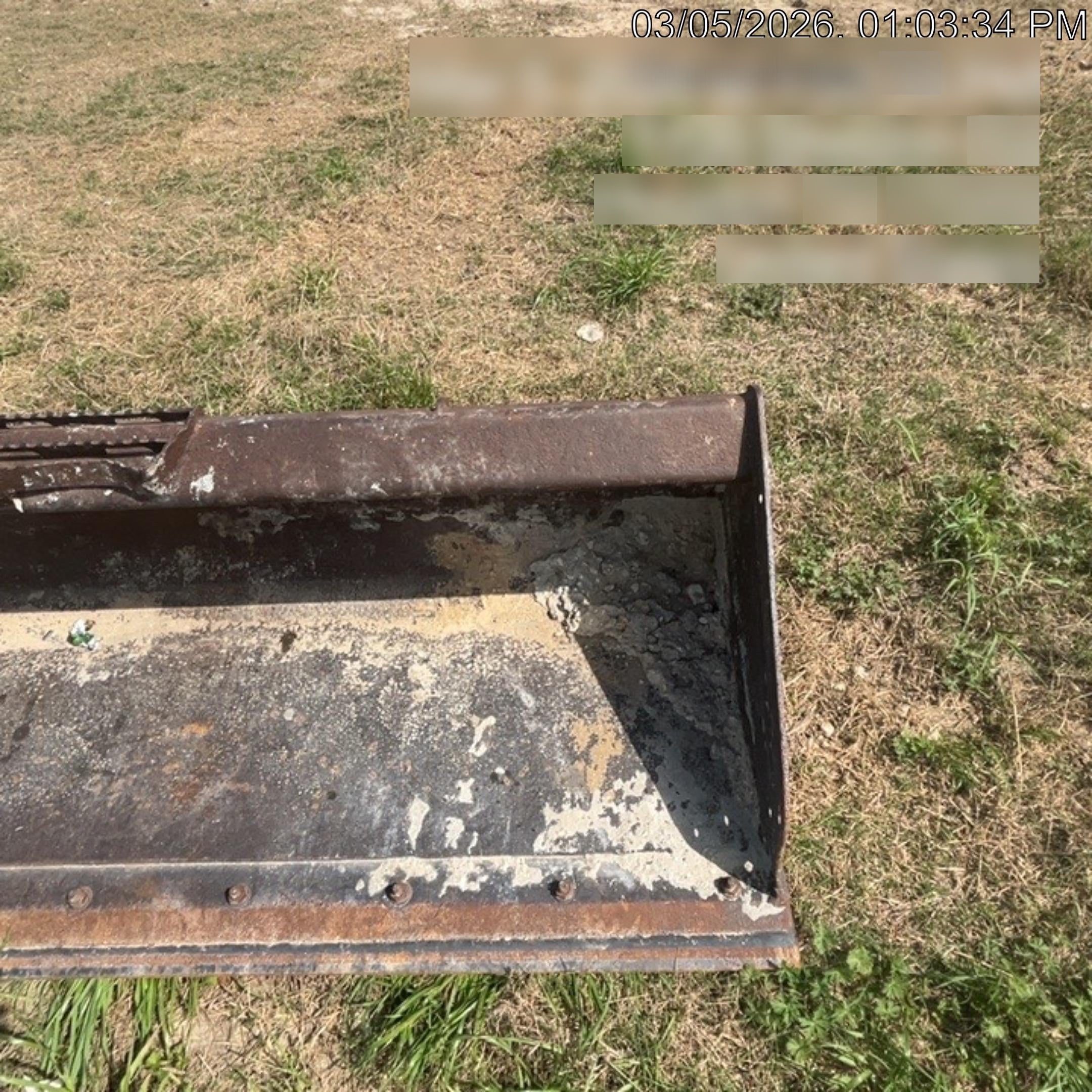 2019 Takeuchi TL8 Cab, Heat/AC, Defroster, 15" Wide Rubber Tracks, Back-up Alarm, Front & Rear Working Lights, Auxiliary Hydraulics, Two-Speed Travel, Electronic Monitoring System, Hydraulic Universal Quick Hitch 76" HD Dirt Bucket with 8 Teeth, 20.3 cubic feet Capacity