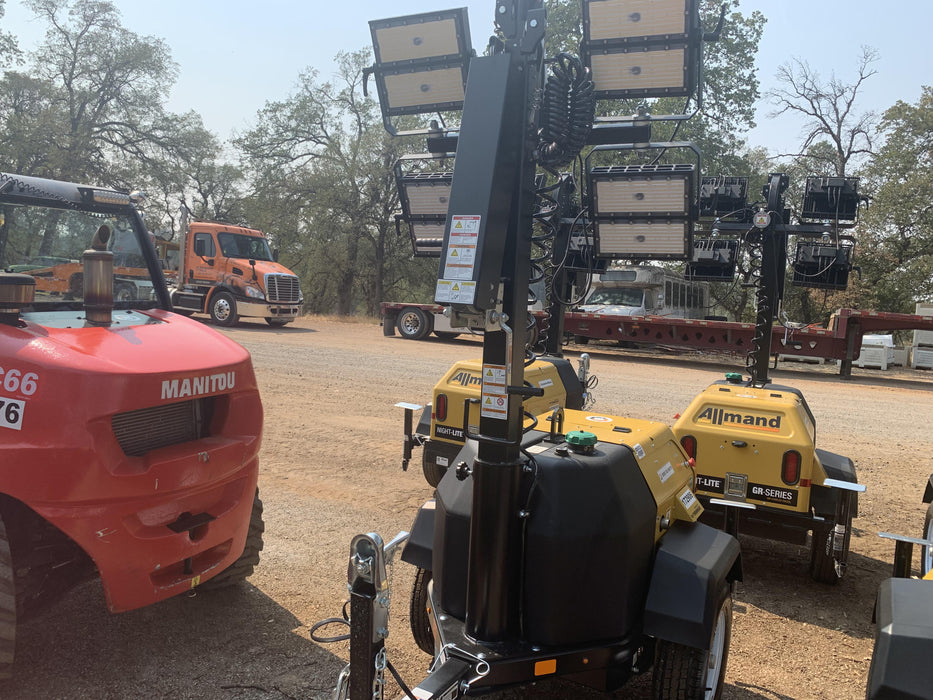 Allmand NLV3GR (4) LED Light Fixture 350W, 23' Vertical Mast, 3kW Prime, Towable, Deep Sea L401, Leveling Jacks, Yanmar T4F 5.8hp