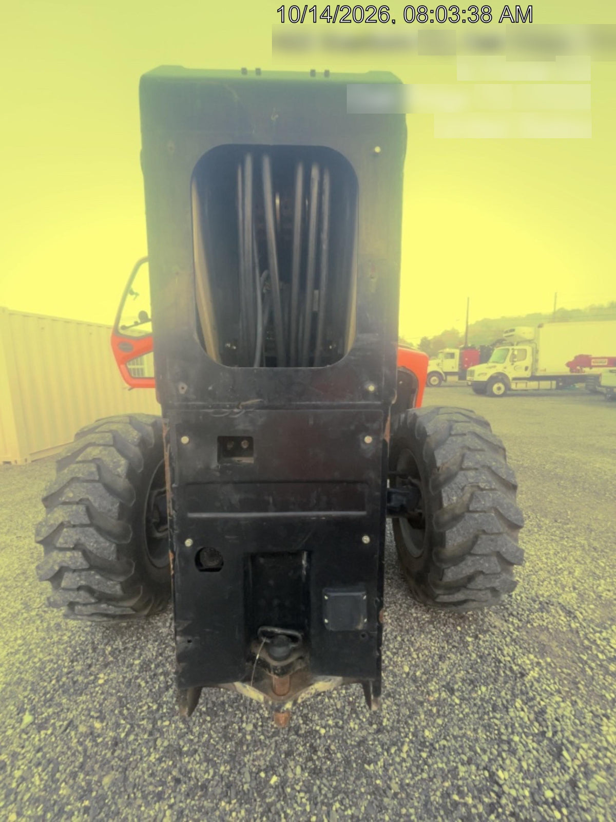 2022 JLG 1075