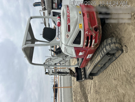 2022 TAKEUCHI TB235-2R