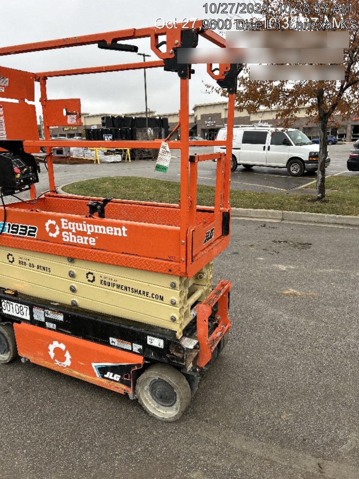 2023 JLG ES1932