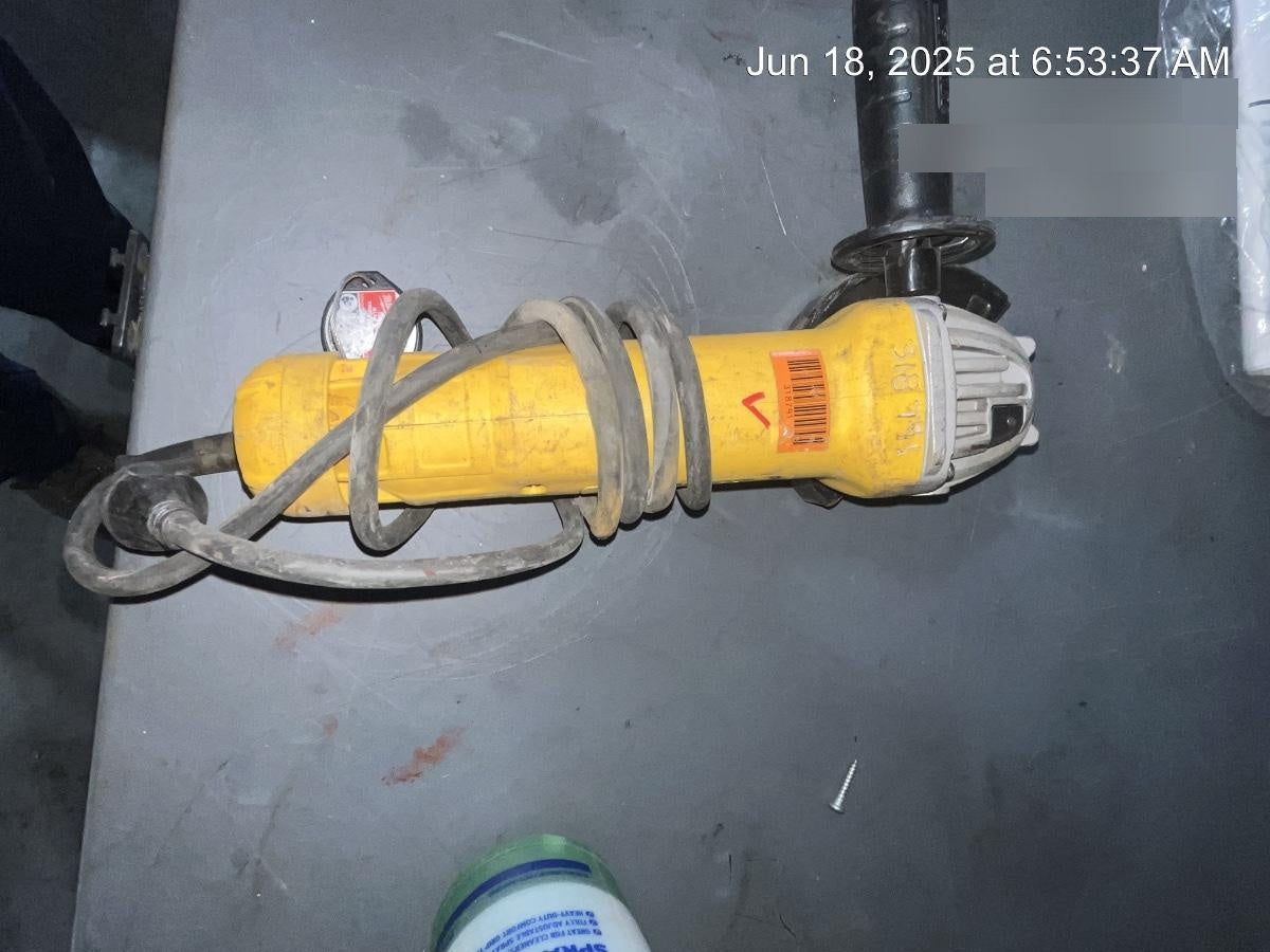 2023 DEWALT DWE402N