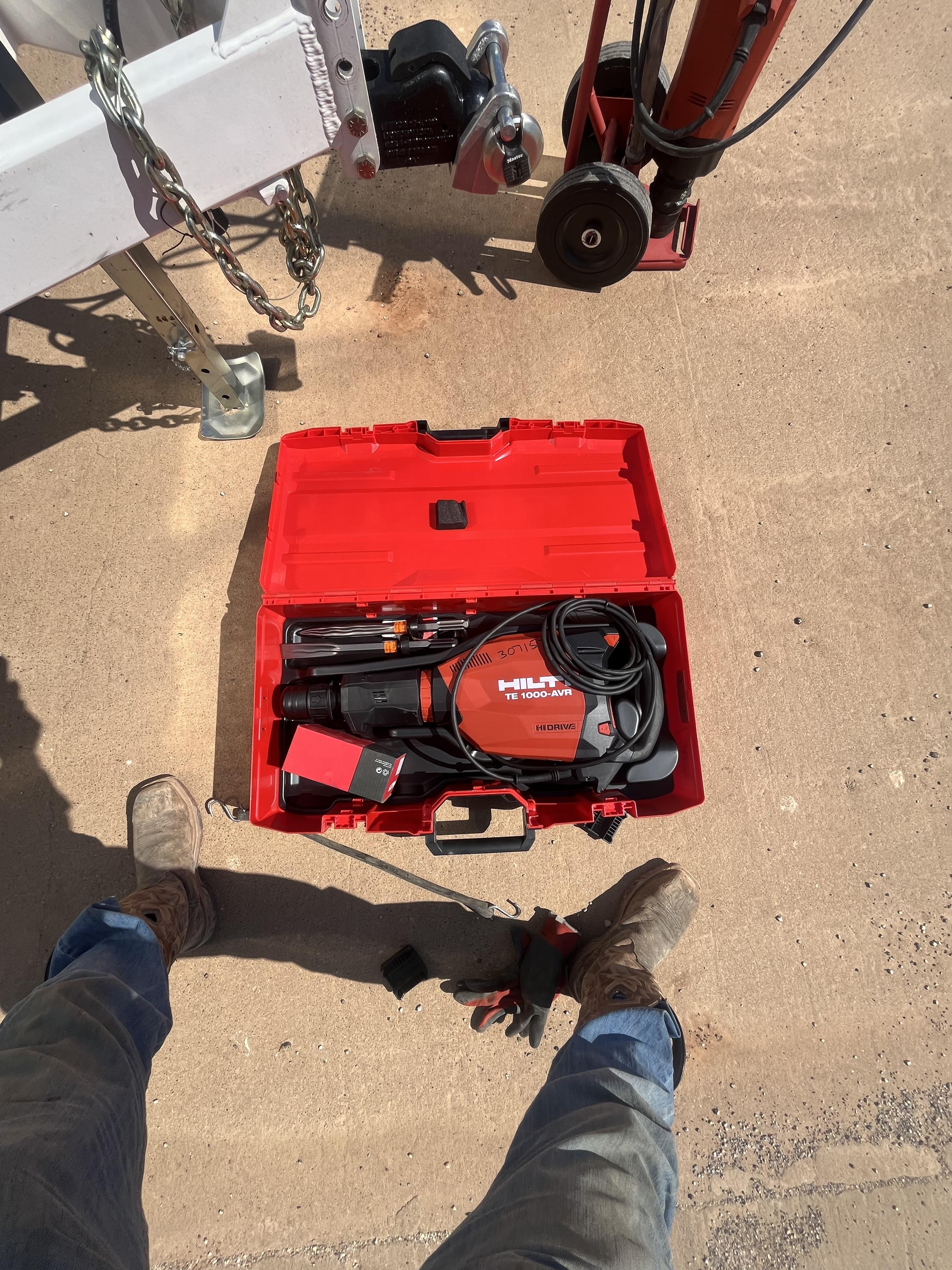2023 HILTI TE 1000-AVR