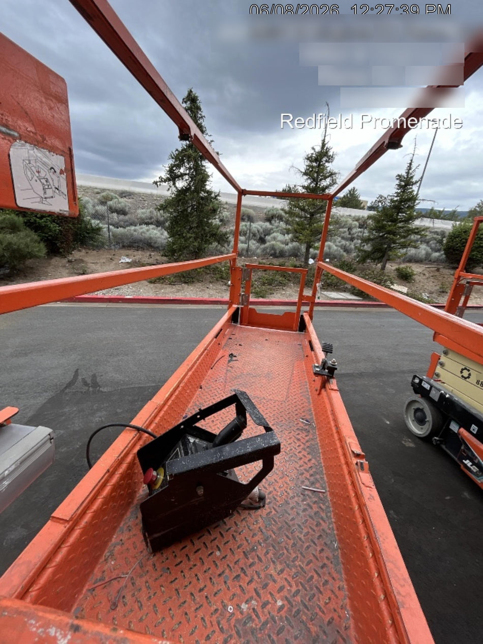 2022 JLG ES2632