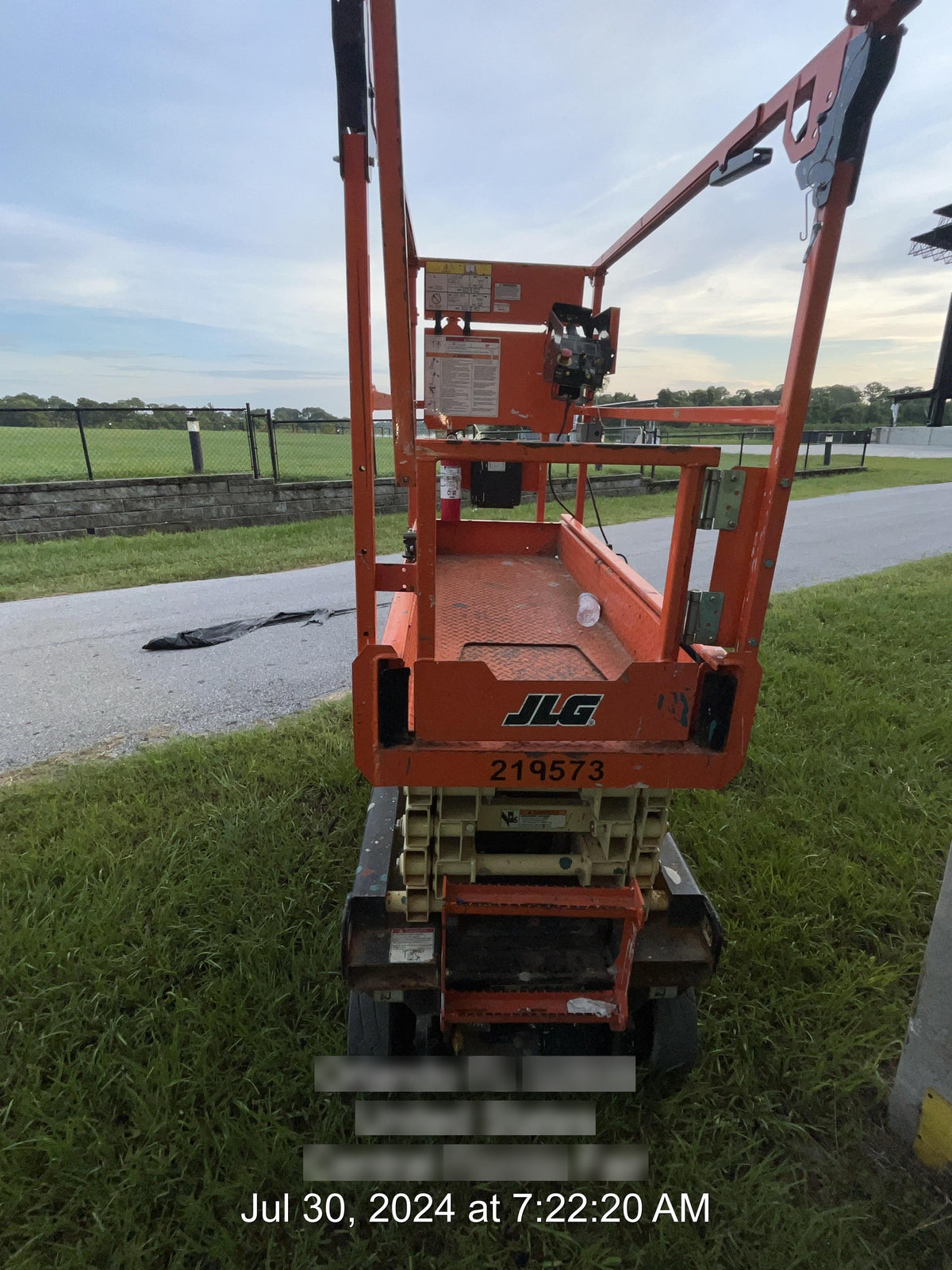 2022 JLG ES1932