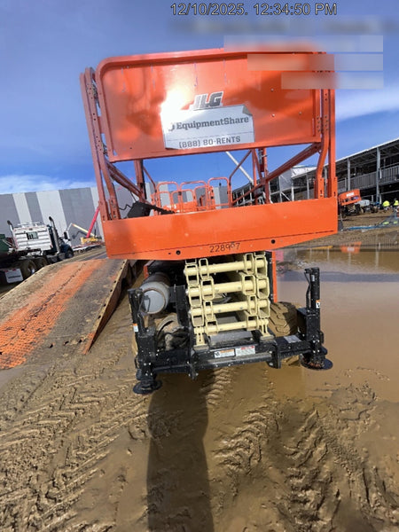2022 JLG RT4069
