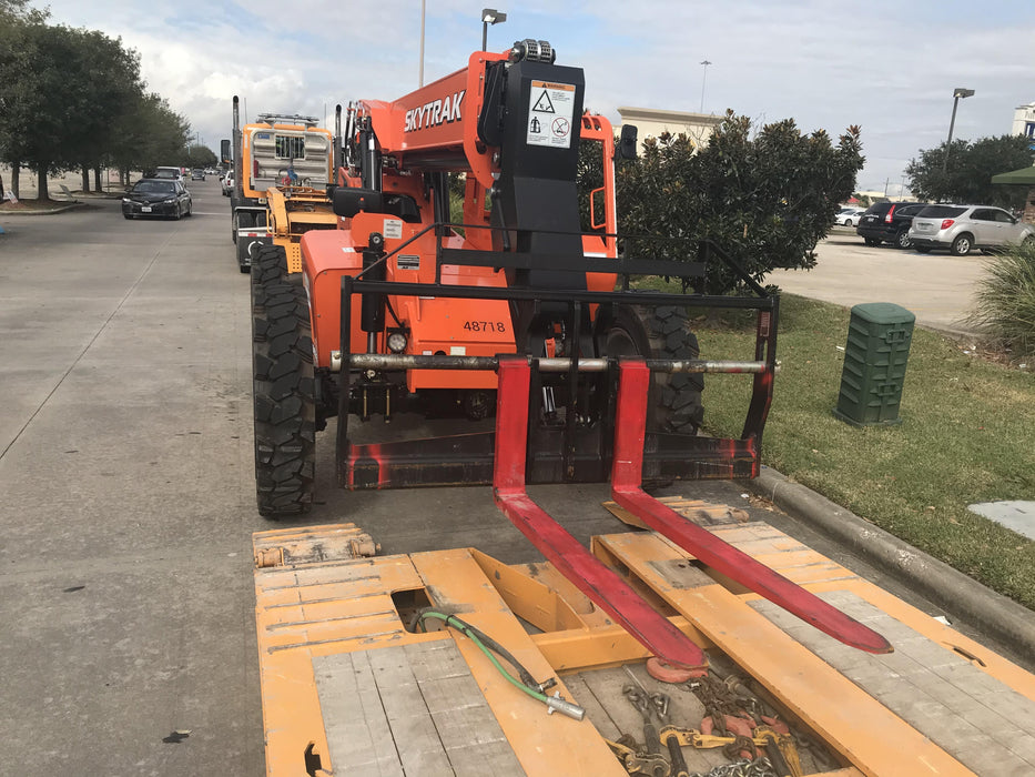 2019 Skytrak 6036 Canopy, Solid Tires, LED Work Lights, Beacon w/72" Carriage, 48" Pallet Forks