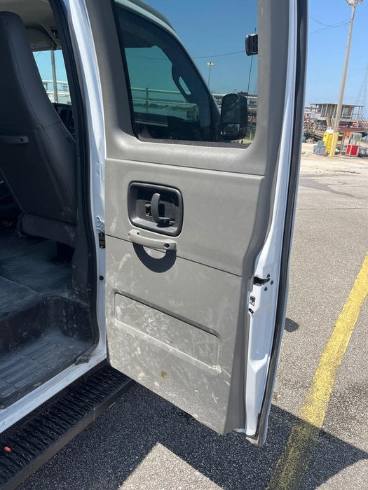 2024 CHEVROLET Express Van - Rental