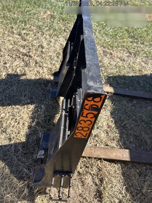 2022 ARROW MATERIAL HANDLING 48" Pallet Forks - Arrow