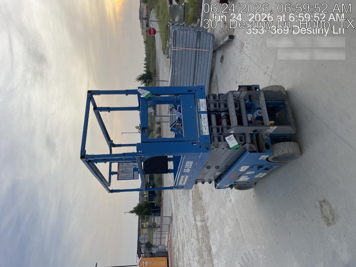 2020 Genie GS-1930 Solid Non Marking Tires, Beacon, Folding rails with half height swing gate