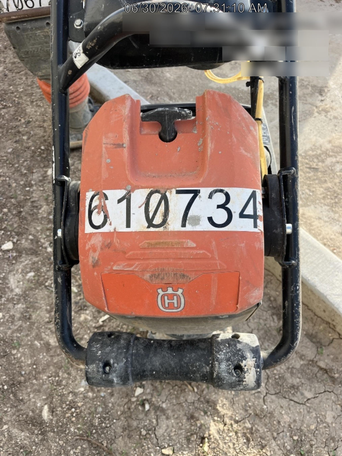2025 HUSQVARNA LT6005