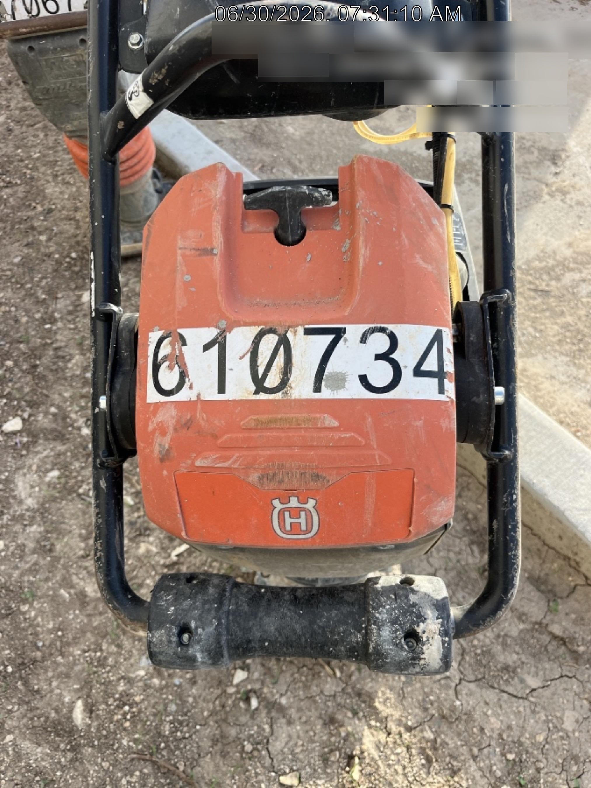 2025 HUSQVARNA LT6005