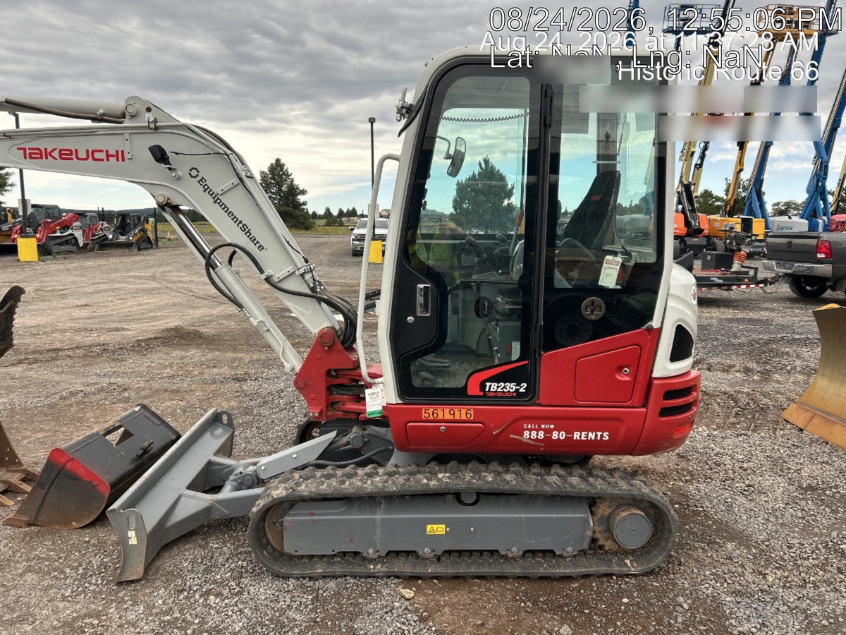 2025 TAKEUCHI TB235-2CR