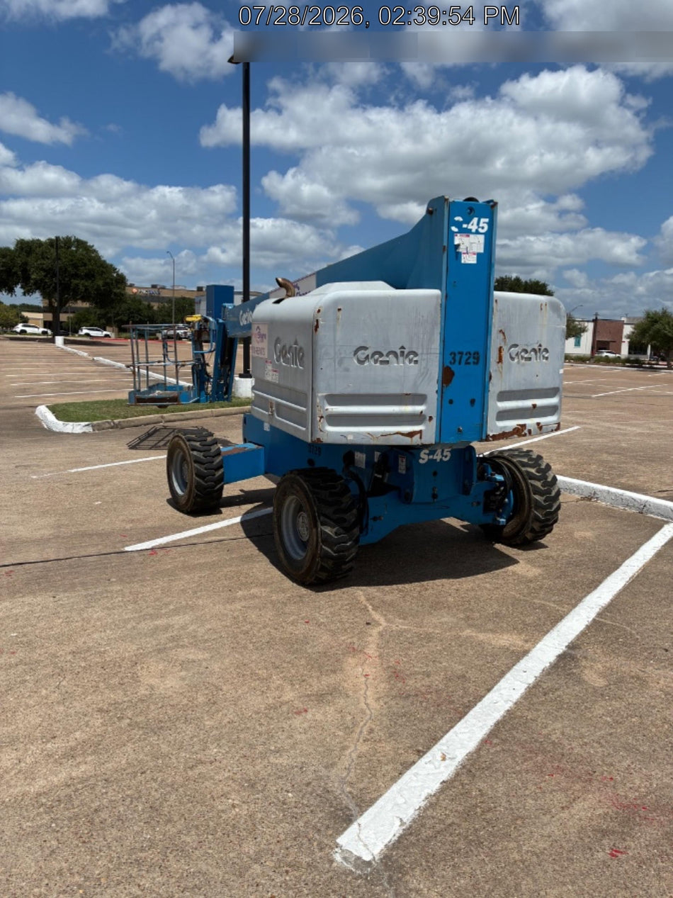 2017 GENIE S-45