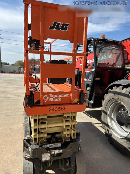 2022 JLG ES2632
