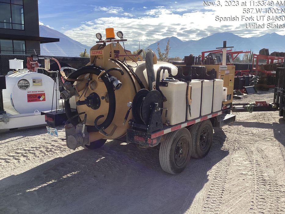 2023 VAC-TRON LP573XDT