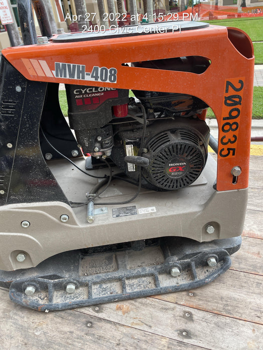 2022 Multiquip MVH408GH Reversible Plate Compactor, Gas