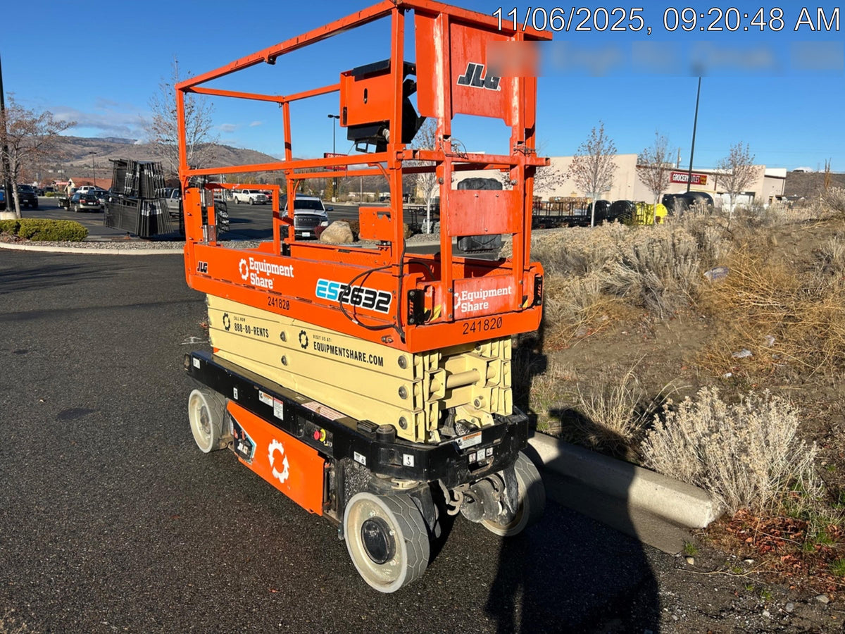 2022 JLG ES2632