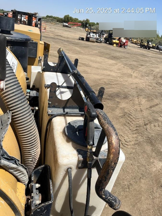 2021 Vac-Tron LP573XDT T4 Koehler Diesel Engine, 500 Gallon Debris Tank, x2 100 Gallon Water Tanks