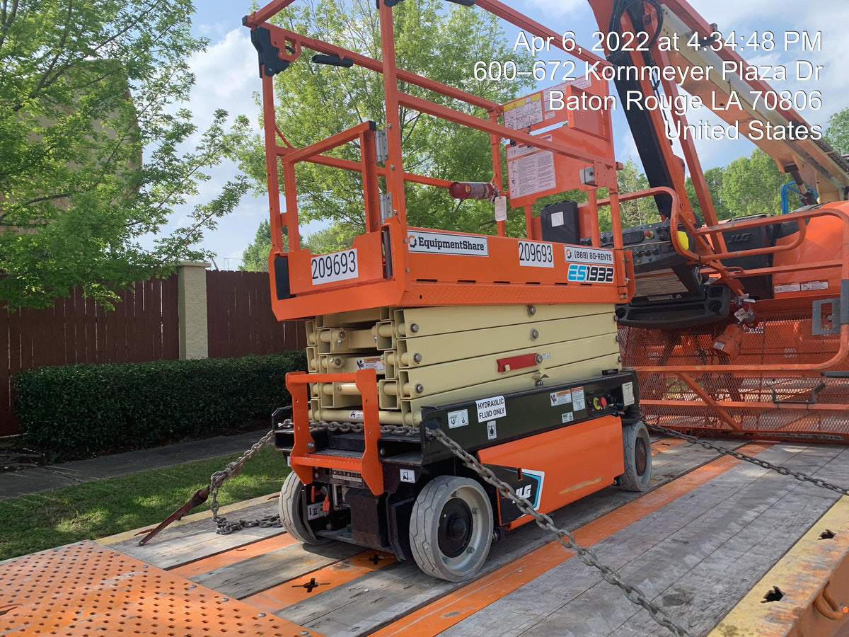 2022 JLG ES1932