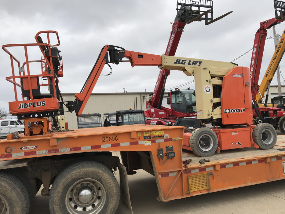 2019 JLG E300AJP