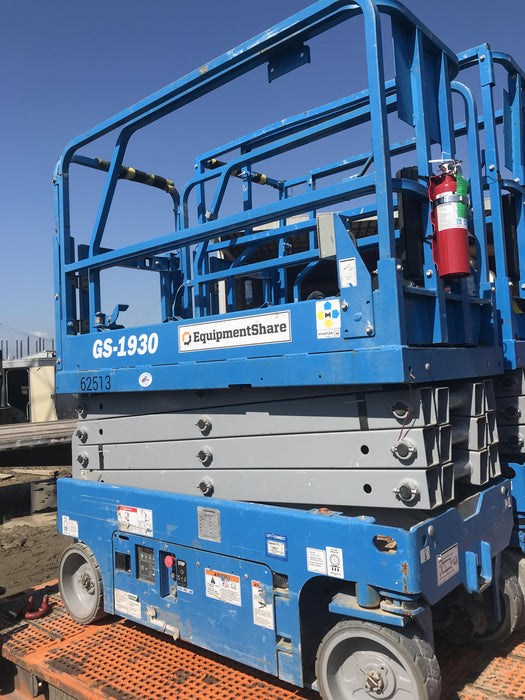 2020 Genie GS-1930 Solid Non Marking Tires, Beacon, Folding rails with half height swing gate