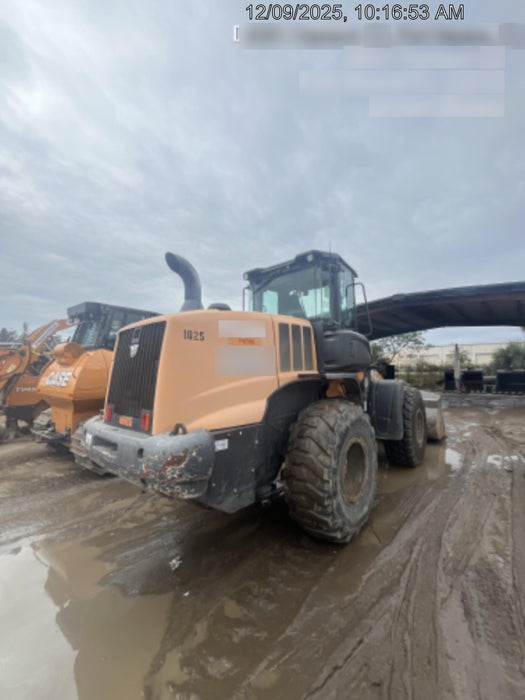 2018 Case 621G CLOSED CAB, 1 FUNCTION, JRB 416 STYLE HYD COUPLER