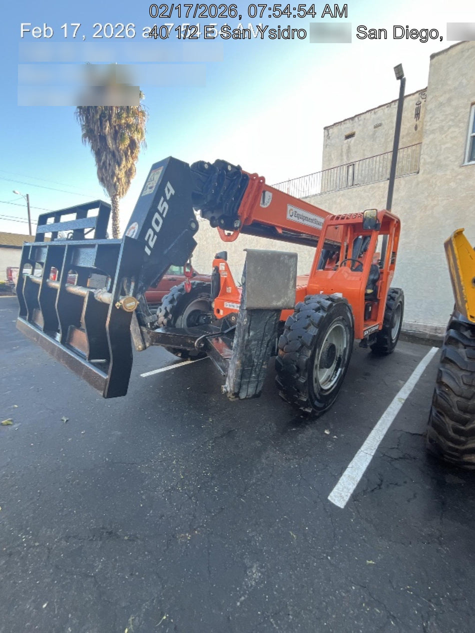 2025 JLG 1001095418