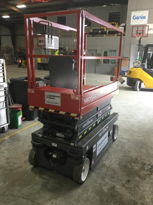 2018 Skyjack SJIII-3219 Skyjack SJIII3219 Scissor Lift w/Trojan Batteries
